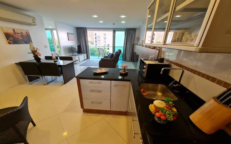 2 bedroom condo for sale at Wongamat Beach, beachfront condo for sale Pattaya, Wongamat condo for sale, Pattaya Real Estate, Real Estate Agency Pattaya, Leading Real Estate Agency Pattaya