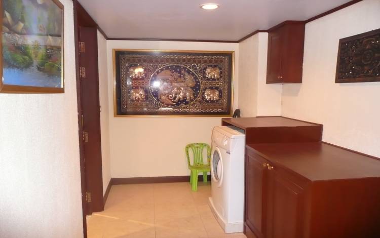 Spacious, 2 bedroom, condo, for sale, Metro condominium, Jomtien