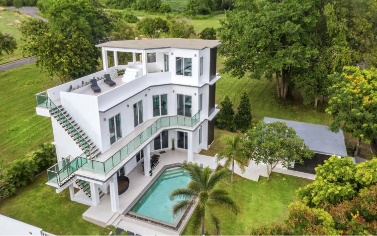 Luxury villa for sale in Pattaya, Phoenix Pattaya house for sale, house for sale Pattaya, luxury real estate Pattaya, Luxury real estate agent Pattaya, Property Excellence