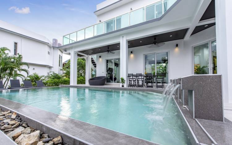 Luxury villa for sale in Pattaya, Phoenix Pattaya house for sale, house for sale Pattaya, luxury real estate Pattaya, Luxury real estate agent Pattaya, Property Excellence