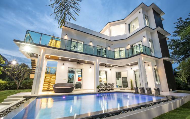 Luxury villa for sale in Pattaya, Phoenix Pattaya house for sale, house for sale Pattaya, luxury real estate Pattaya, Luxury real estate agent Pattaya, Property Excellence