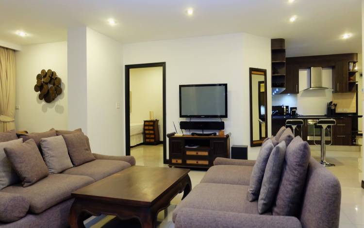 Very large, quiet, 2 bedroom, condo, for rent, Pratumnak, Pattaya, Siam Ocean View