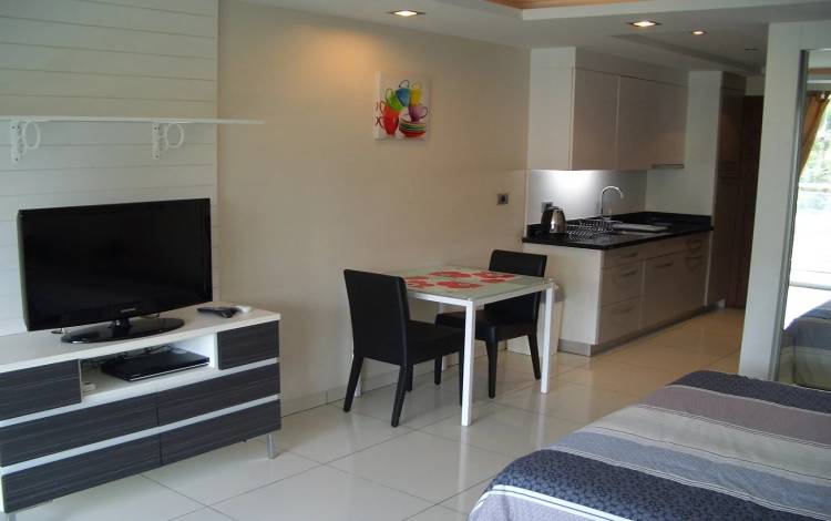 Spacious, studio, for rent, Hyde Park, Pattaya, Walking Steet