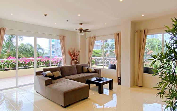 Spacious, condo, for rent, 2-bedroom, Cozy Beach, Pattaya, Nordic Park Hill, low floor