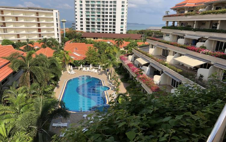 large, condo, fully renovated, for sale, Cozy Beach, Pattaya, large balcony, ocean view