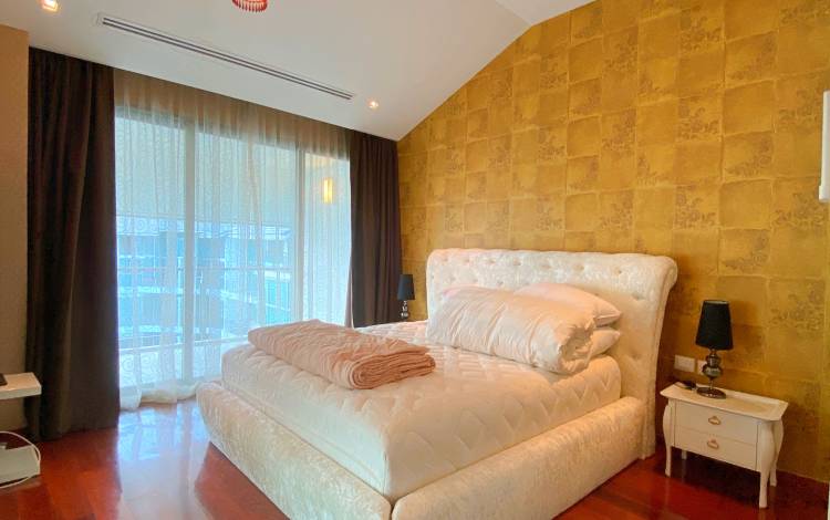 stunning, 3-bedroom, Penthouse, for sale, Wongamat beach, Pattaya, large balcony