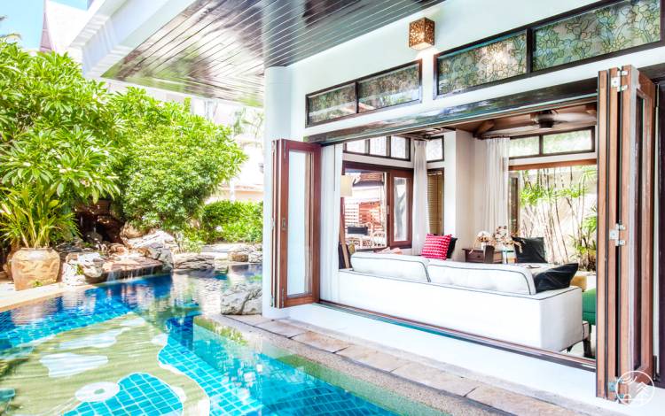 House for sale in beachfront village Pattaya, beachfront village house for sale Jomtien, Dharawadi house for sale Jomtien, Jomtien house for sale, Jomtien house for sale, Pool villa Pattaya, Beachfront Pattaya for sale, Property Excellence