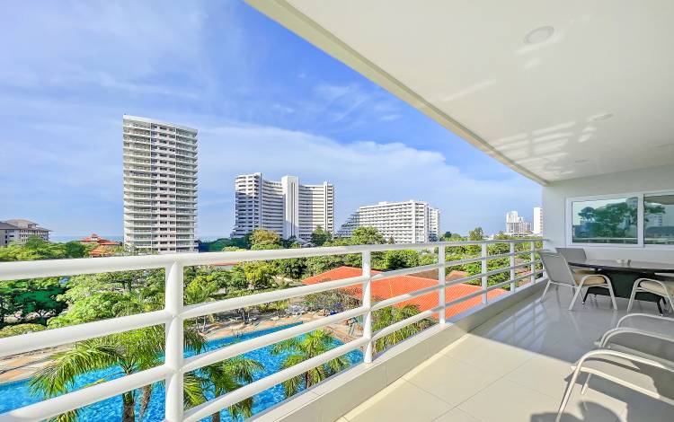 Luxury condo for rent in Jomtien, Front corner unit for rent in View Talay 5D, Jomtien condo for rent, Jomtien Real Estate Agent, Property Excellence