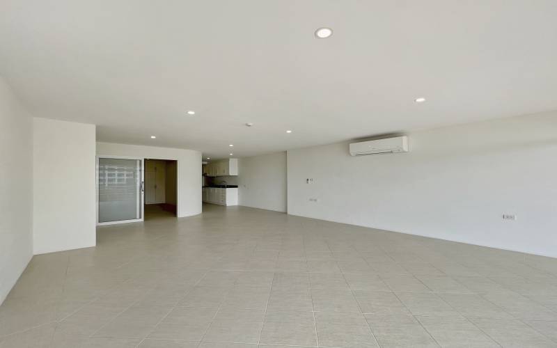 Condo for sale Pratumnak, Executive Residence 4 condo for sale, unfurnished condo on Pratumak for sale, Pratumnak Real Estate, Pattaya Real Estate, Property Excellence