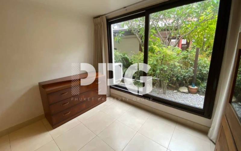 Phuket, 2 Bedrooms Bedrooms, ,1 BathroomBathrooms,Condo,For Sale,2330