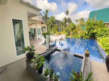 Phuket, 4 Bedrooms Bedrooms, ,5 BathroomsBathrooms,House,For Sale,2333