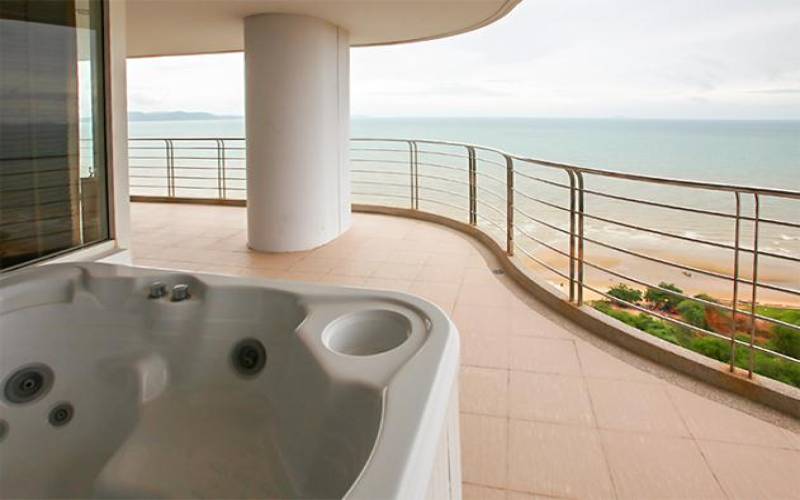 3 bedroom beachfront condo for sale in Jomtien, Beachfront condo Jomtien for sale, Jomtien condos, exclusive beachfront condo for sale Jomtien, Property Excellence