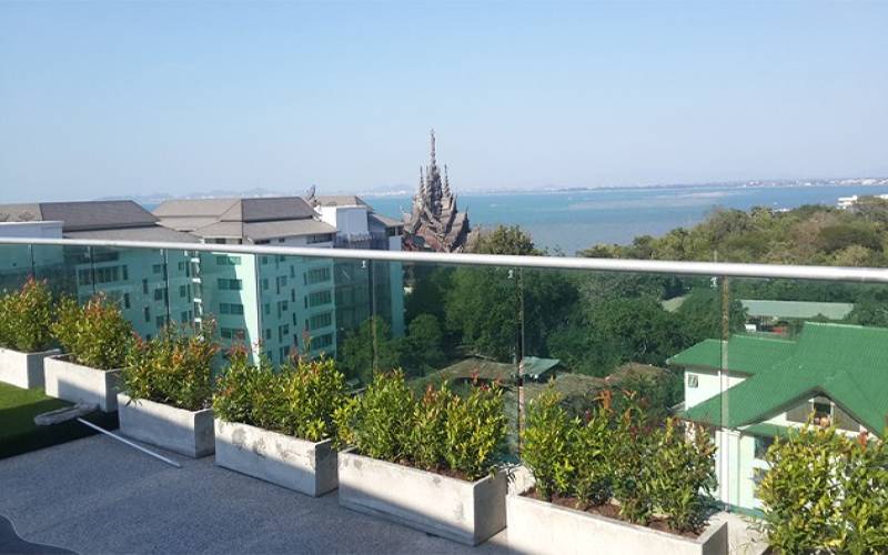 Spacious, 1 bedroom, condo, for sale, Club Royal, Naklua