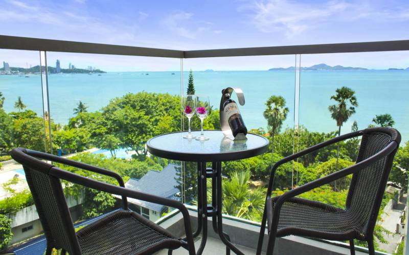 Beachfront condo for sale Pattaya, Wongamat condo for Sale, Condo for sale in Wongamat Tower, Wongamat condos, Property Excellence