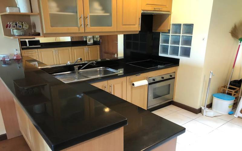 Large 2 bedroom condo for sale in Pattaya, 2 bedroom condo for sale on Pratumnak, Pattaya condo for sale, Real Estate Pattaya, Trusted real estate agent Pattaya, Property Excellence