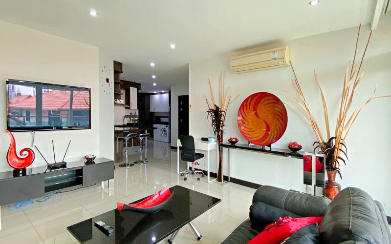 Large, 2 bedroom, condo, Siam Ocean View, Pratumnak, Pattaya