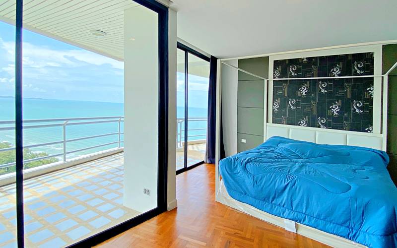 Penthouse Rayong for sale, Large condo in Rayong for Sale, Rayong condo for sale, Rayong properties, Real Estate Rayong