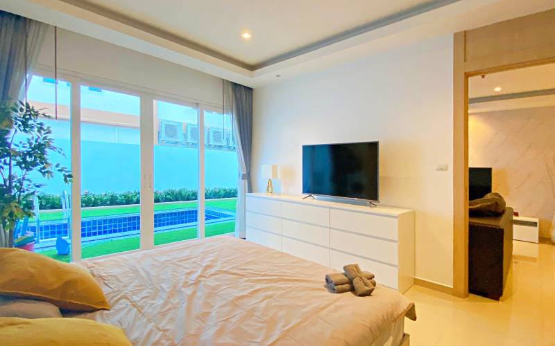 Large, 2-bedroom, condo, for rent, Pratumnak, Nova Ocean View, Pattaya, Russian market