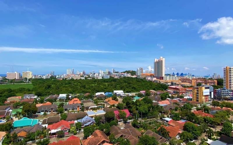 Mid-floor, studio unit, for rent, ocean view, View Talay 5D, Jomtien, ocean view