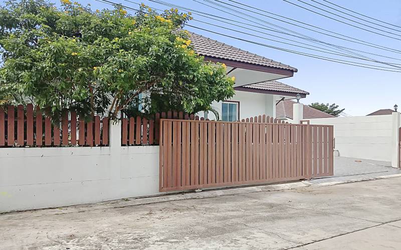 3 bedroom house for sale in East Pattaya, house for sale Pattaya, Pattaya house for sale, East Pattaya houses, Property Excellence, Pattaya real estate agent