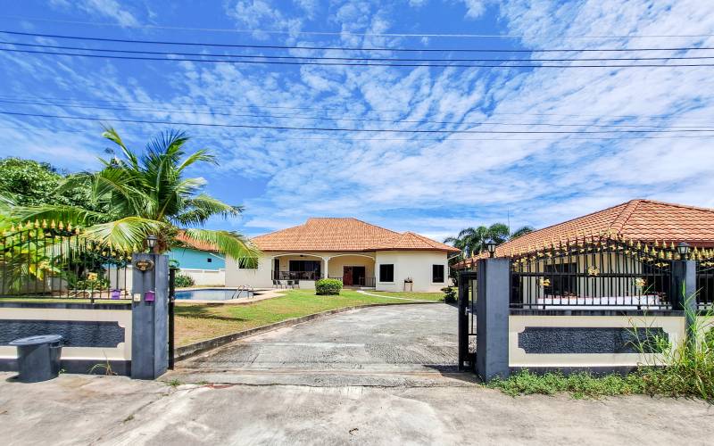 House for sale in Wat Nongkaet, Pattaya house for sale, Pattaya pool villa for sale, North Pattaya house, Pattaya real estate, Pattaya properties for sale