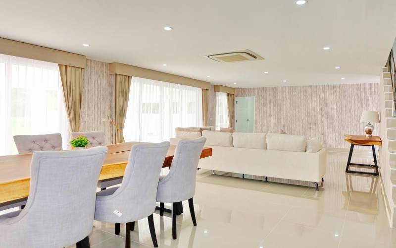 Pattaya, Chonburi, 4 Bedrooms Bedrooms, ,4 BathroomsBathrooms,House,For Sale,1859