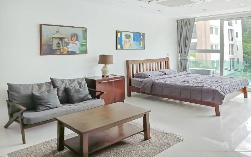 Cheap studio for rent on Pratumnak in Pattaya, Cheap condo rental Pattaya, Park Royal 1 Pattaya, Pattaya real estate for rent,  Property Excellence