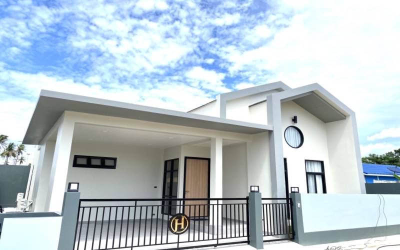 Pattaya, Chonburi, 3 Bedrooms Bedrooms, ,2 BathroomsBathrooms,House,For Sale,1895