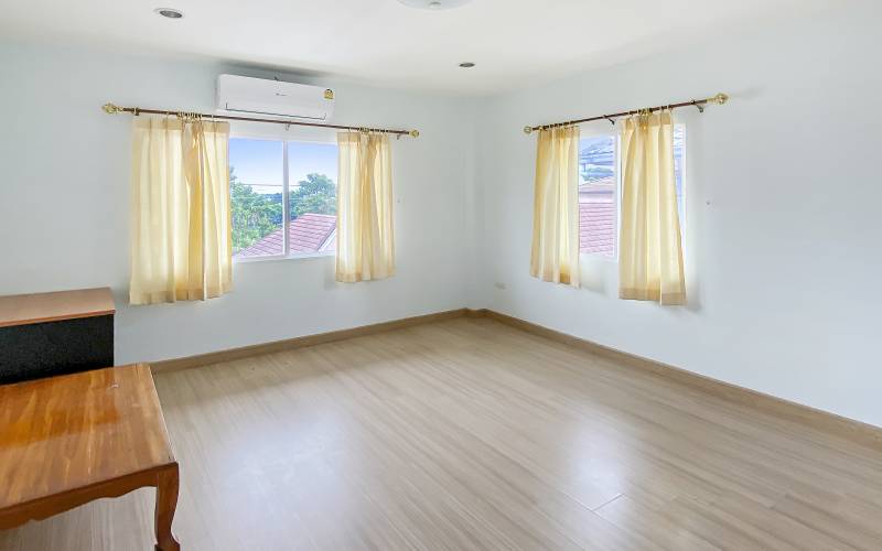 3 bedroom house for sale in Pattaya, Central Hillside Pattaya house for sale, 2 storey house in Pattaya for sale, Pattaya real estate, house without pool for sale Pattaya, Property Excellence