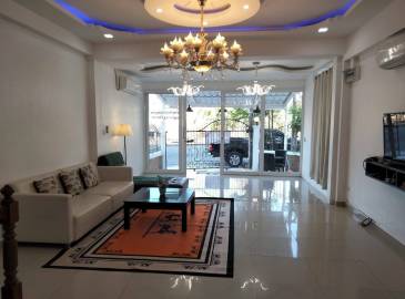 Pattaya, Chonburi, 4 Bedrooms Bedrooms, ,5 BathroomsBathrooms,House,For Rent,2035 Pattaya, Chonburi, 4 Bedrooms Bedrooms, ,5 BathroomsBathrooms,House,For Rent,2035