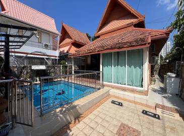 Pattaya, 2 Bedrooms Bedrooms, ,2 BathroomsBathrooms,House,For Rent,2172 Pattaya, 2 Bedrooms Bedrooms, ,2 BathroomsBathrooms,House,For Rent,2172