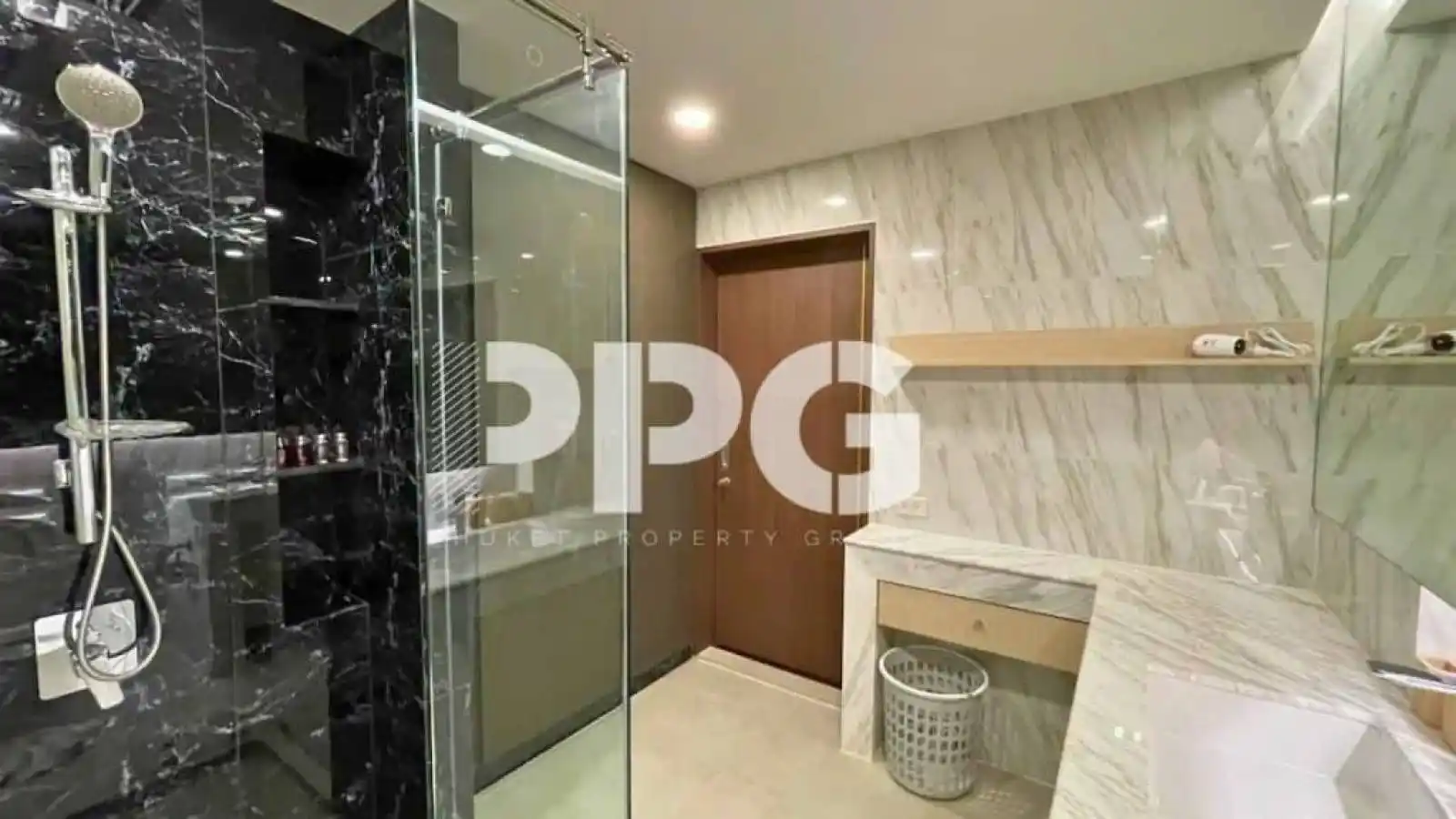 Phuket, 2 Bedrooms Bedrooms, ,2 BathroomsBathrooms,Condo,For Sale,2293