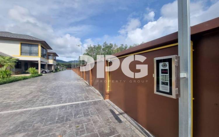 Phuket, 2 Bedrooms Bedrooms, ,3 BathroomsBathrooms,House,For Sale,2613