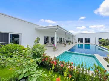 Pattaya, 3 Soveværelse(r) Soveværelse(r), 0 ,4 Badeværelse(r)Badeværelse(r),Hus,Til salg,0,2677 Pattaya, 3 Soveværelse(r) Soveværelse(r), 0 ,4 Badeværelse(r)Badeværelse(r),Hus,Til salg,0,2677