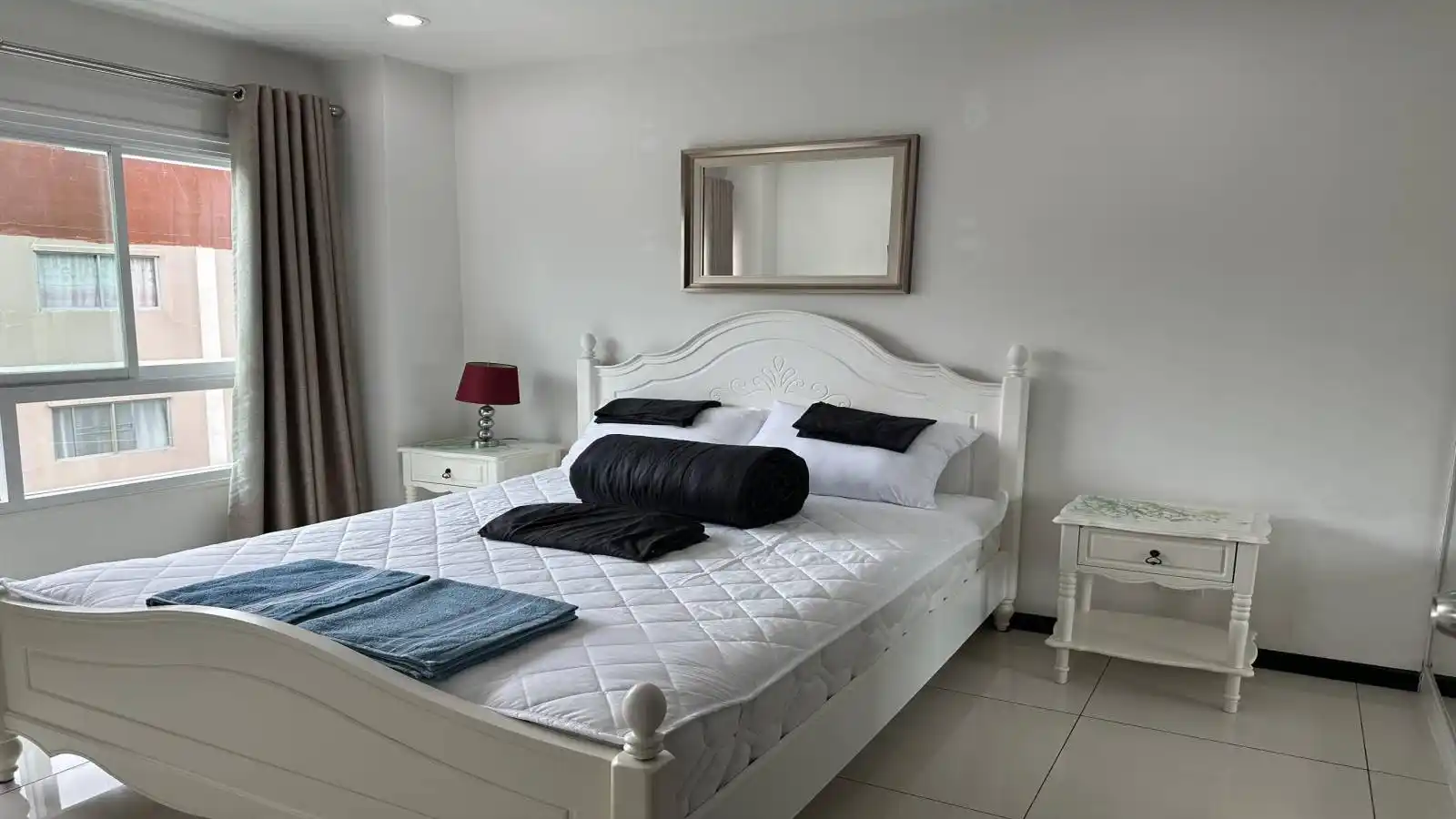 Pattaya, Pattaya, 2 Bedrooms Bedrooms, ,1 BathroomBathrooms,Condo,For Sale,5,2693