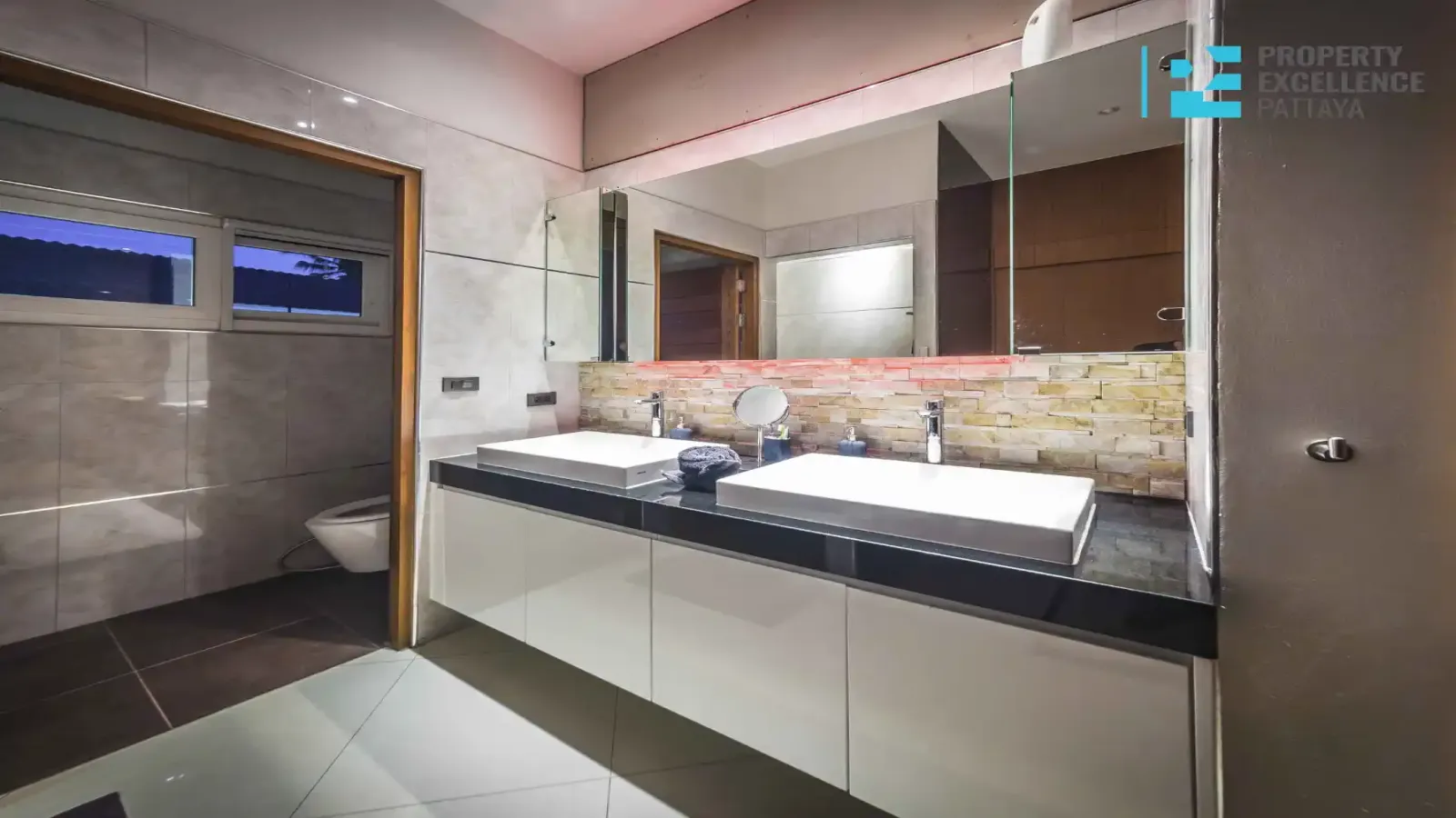 Pattaya, 3 Bedrooms Bedrooms, 0 ,3 BathroomsBathrooms,House,For Rent,0,2844