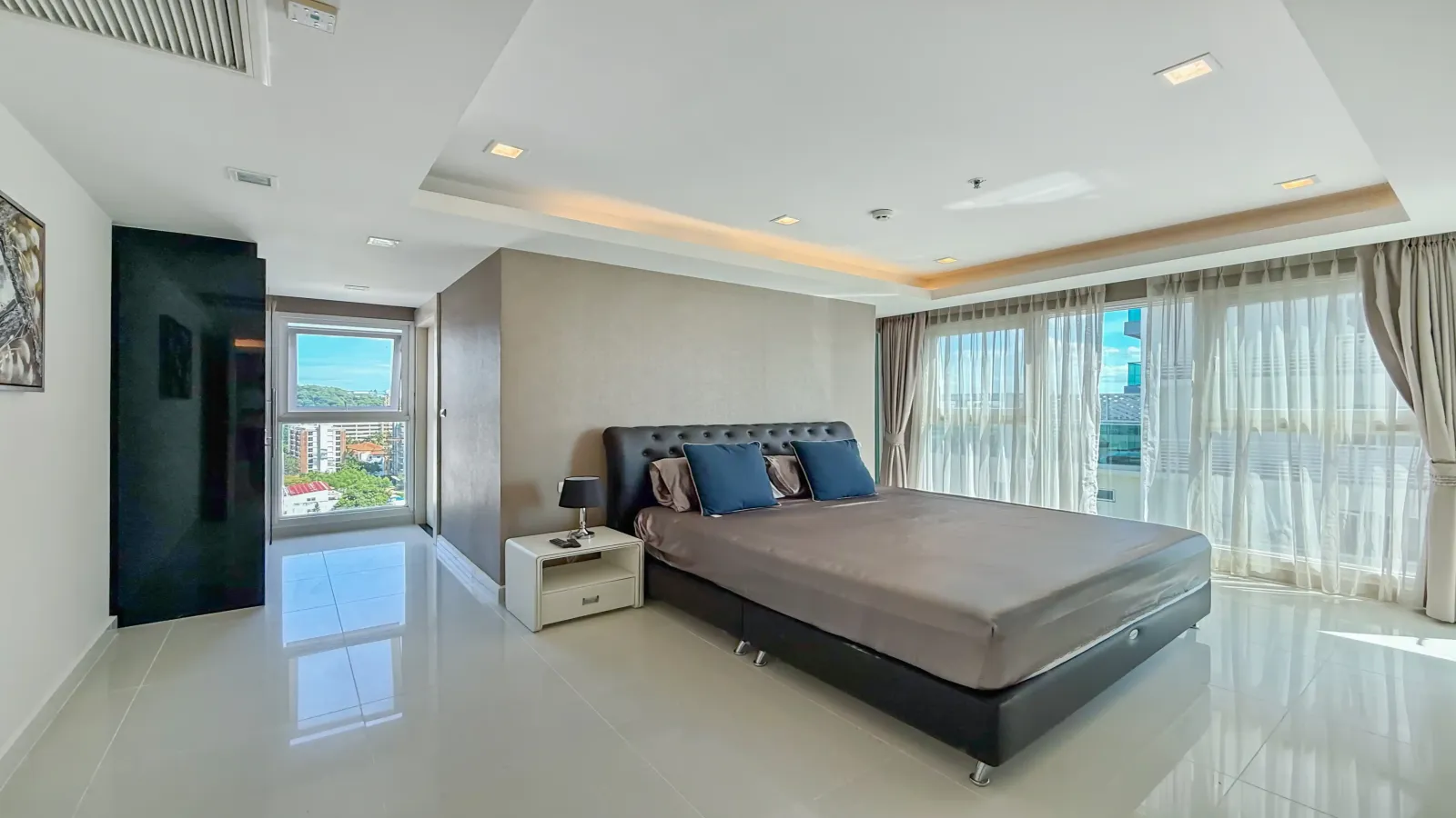 Pattaya, 2 Bedrooms Bedrooms, 0 ,3 BathroomsBathrooms,Condo,For Sale,17,2852