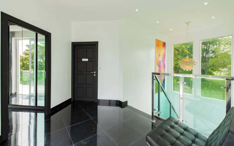 Luxury villa for sale in Pattaya, Phoenix Pattaya house for sale, house for sale Pattaya, luxury real estate Pattaya, Luxury real estate agent Pattaya, Property Excellence