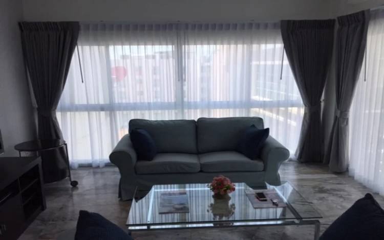 2 bedroom, corner unit, renovated, Pattaya, Close to beach