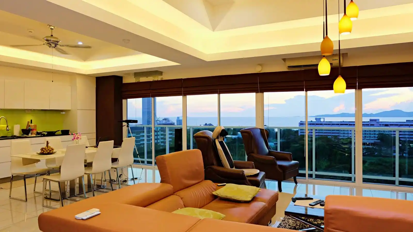 Penthouse for sale on Pratumnak Pattaya, Penthouse Pattaya, Pratumnak condo, condo for sale Pratumnak, Large condo for sale Pratumnak, Real Estate Pattaya, Property Excellence