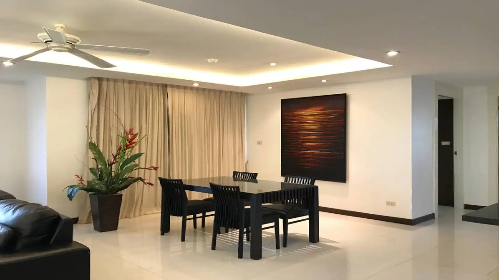 Central Pattaya condo for sale, Pattaya condo for sale, Large Pattaya condo for sale, 2 bedroom condo for sale in Pattaya, Property Excellence,
Nova Atrium Pattaya