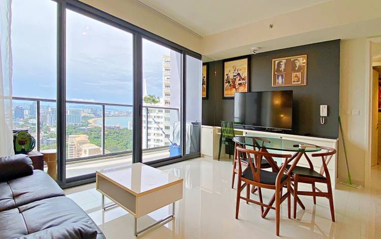 2-bedroom, beachfront, condo, for rent, Wongamat, beach, Zire, Pattaya