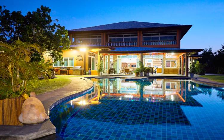 6-bedroom, pool villa, for sale, Mabprachan Lake, large land, East Pattaya