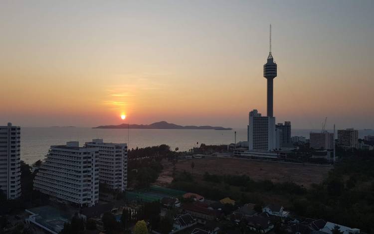 High floor, studio, condo, for rent, oceanview, View Talay 5D, Jomtien, Pattaya side