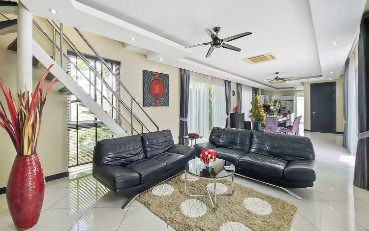 Gorgeous Pool Villa For Sale in Jomtien, pool villa in Jomtien, Jomtien properties, Jomtien properties for sale, Property Excellence