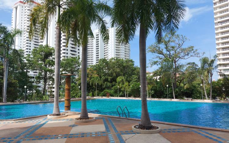 Condos for sale in Jomtien, Cheap View Talay 5D condo, Leading Pattaya agent, Property Excellence Pattaya