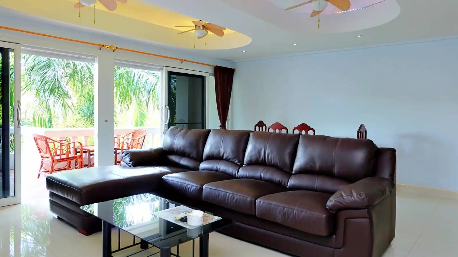 Large 1 bedroom condo for sale on Pratumnak Pattaya, Pool view condo Pratumnak, Pratumnak condos for sale, condo for sale in Pattaya, Property Excellence