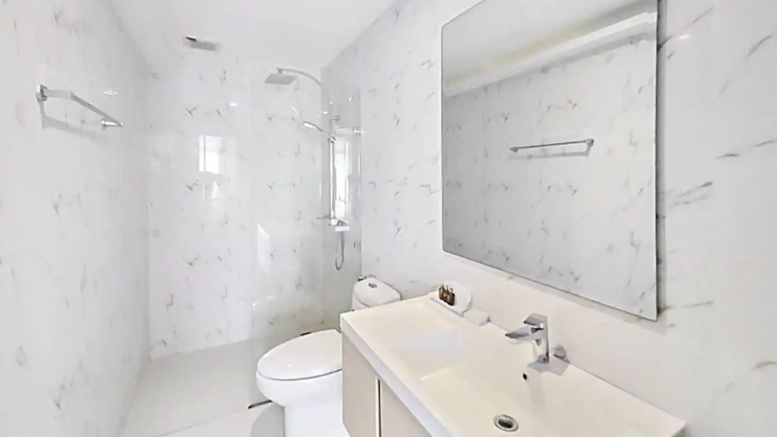 Chonburi, 4 Bedrooms Bedrooms, ,6 BathroomsBathrooms,House,For Sale,1811