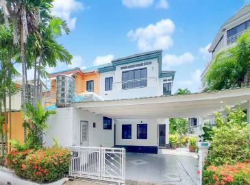 Pattaya, 3 Bedrooms Bedrooms, ,4 BathroomsBathrooms,House,SOLD,1867 Pattaya, 3 Bedrooms Bedrooms, ,4 BathroomsBathrooms,House,SOLD,1867